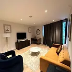 One Bed Flat In Vauxhall